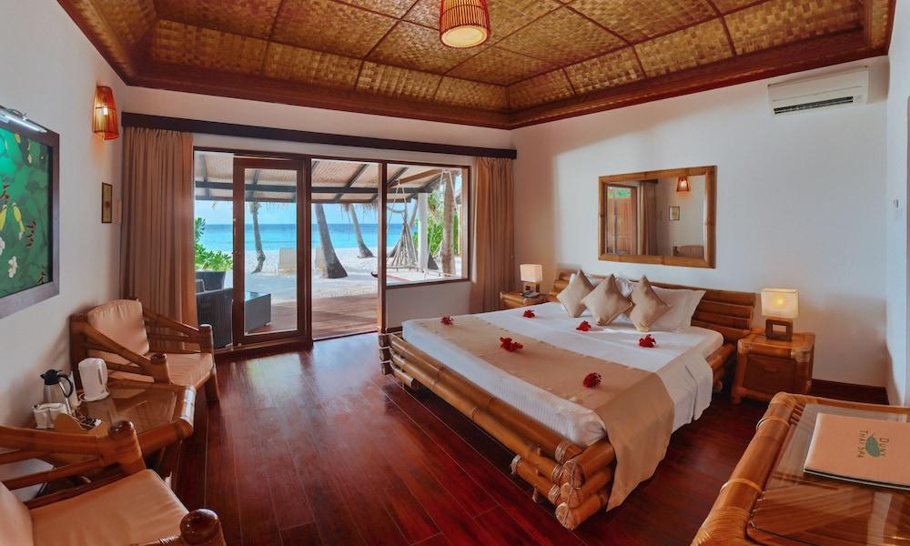 Angaga Island Resort And Spa Εξωτερικό φωτογραφία