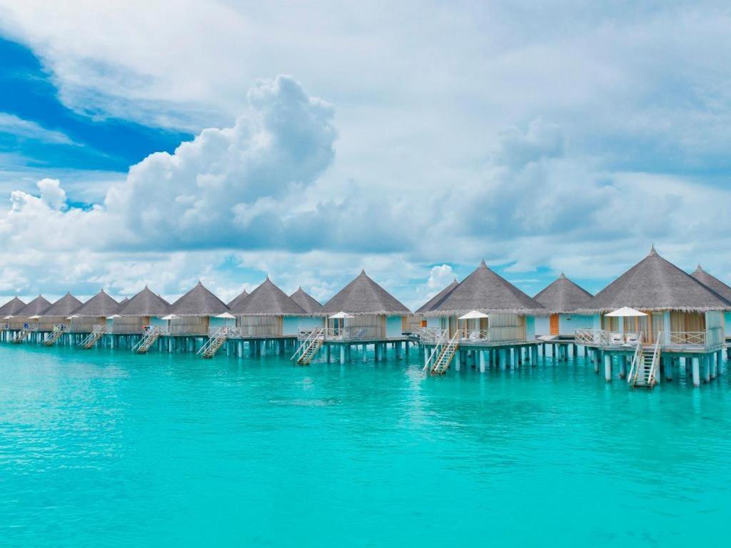 Angaga Island Resort And Spa Εξωτερικό φωτογραφία