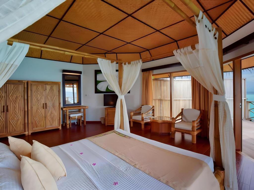 Angaga Island Resort And Spa Εξωτερικό φωτογραφία