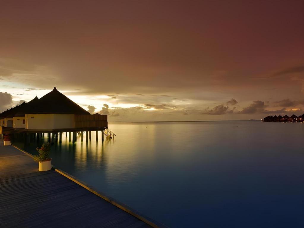 Angaga Island Resort And Spa Εξωτερικό φωτογραφία