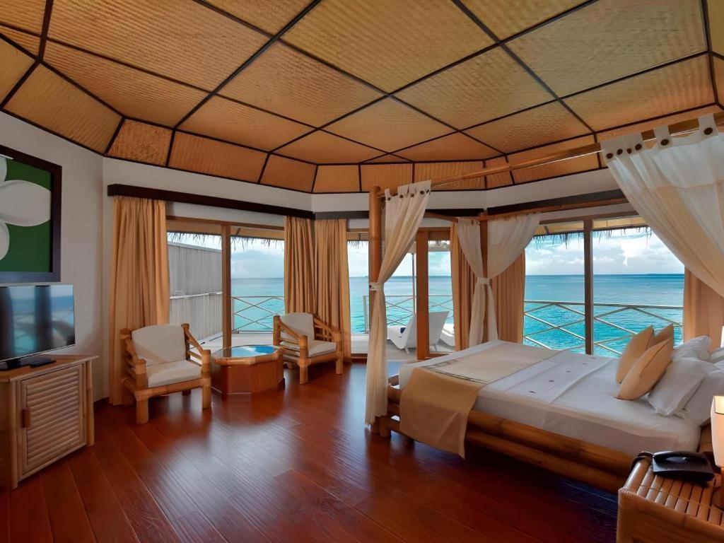 Angaga Island Resort And Spa Εξωτερικό φωτογραφία