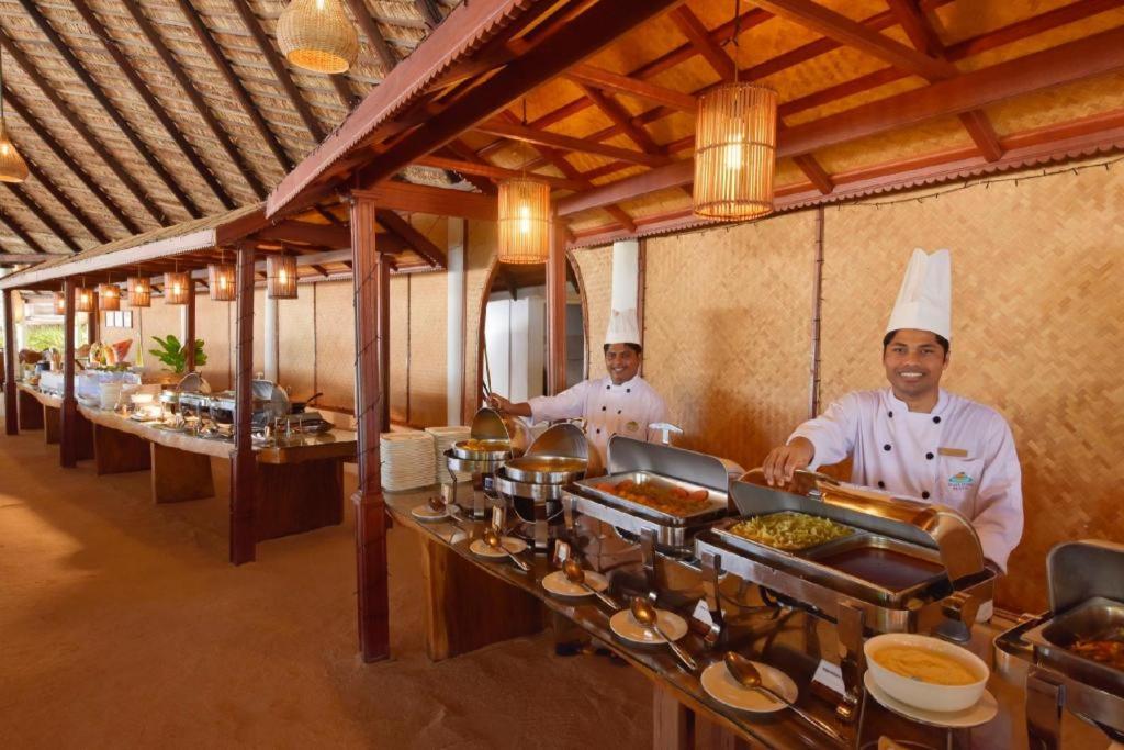 Angaga Island Resort And Spa Εξωτερικό φωτογραφία