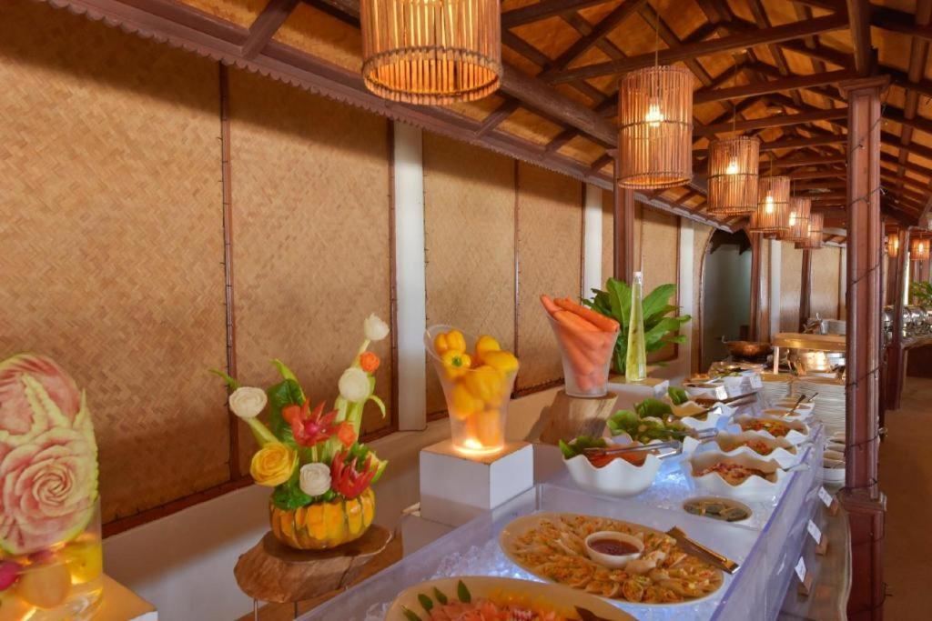 Angaga Island Resort And Spa Εξωτερικό φωτογραφία