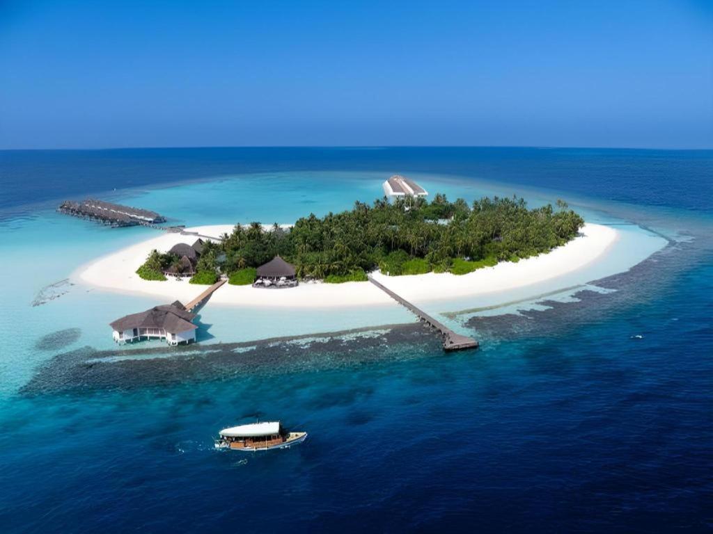 Angaga Island Resort And Spa Εξωτερικό φωτογραφία