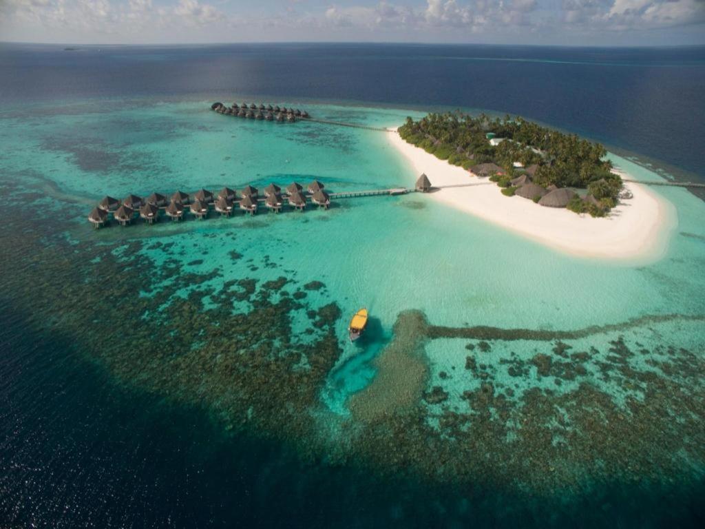 Angaga Island Resort And Spa Εξωτερικό φωτογραφία